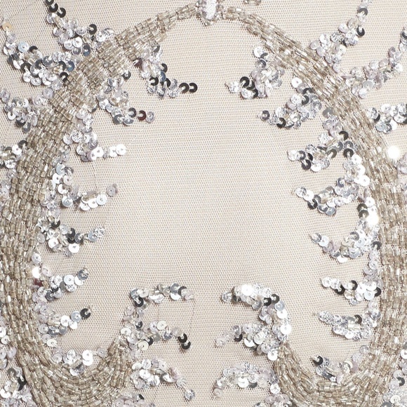 New Adrianna Papell beaded embroidered v-neck gown - Picture 7 of 10